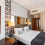 Mundial Hotel 4*