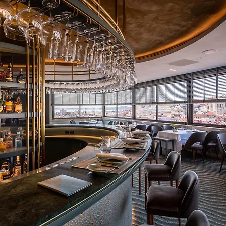 Szálloda Mundial 4*