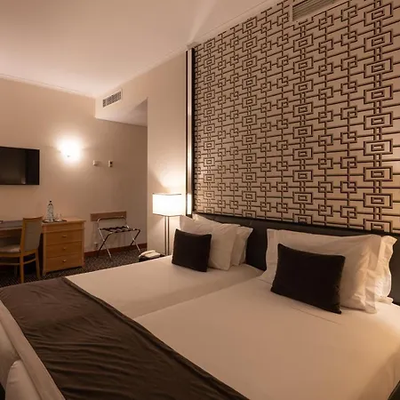 Mundial Hotel 4*